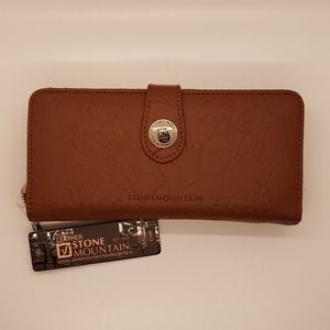 Stone Mountain Wallet
